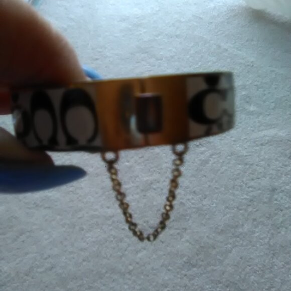 Coach Bangle Bracelet Flapper style VINTAGE PERFECT FOR MOTHER'S DAY - Picture 9 of 9